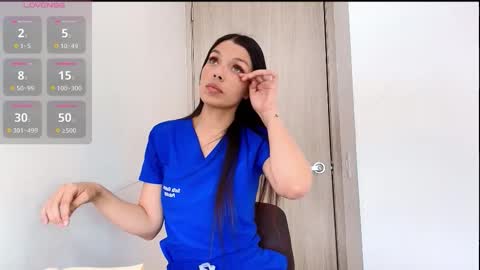 Snapshot of _sofiadeluxe_ chatting on October 27, 6:35 pm SOFIA DELUXE   online show from October 27, 6:35 pm