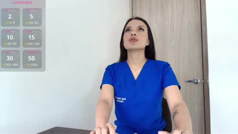 Snapshot of _sofiadeluxe_ chatting on September 29, 11:37 am SOFIA DELUXE   online show from September 29, 11:37 am