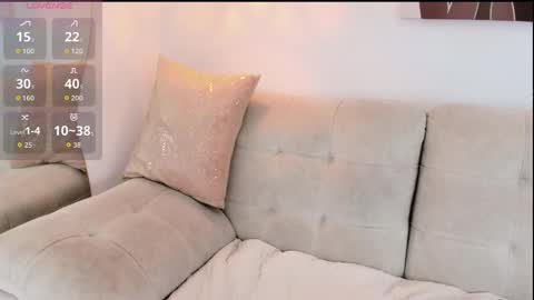 Snapshot of _sofiadeluxe_ chatting on October 24, 6:37 pm SOFIA DELUXE   online show from October 24, 6:37 pm