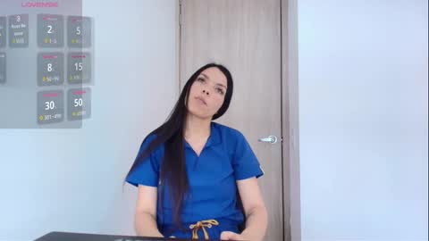 Snapshot of _sofiadeluxe_ chatting on October 15, 6:32 pm SOFIA DELUXE   online show from October 15, 6:32 pm