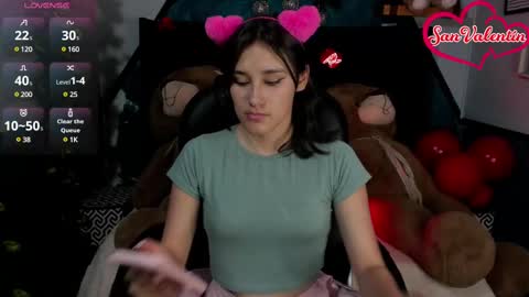 Snapshot of _sophie__miller chatting on February 16, 7:05 pm Sophie online show from February 16, 7:05 pm