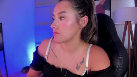 Sophie  online show from May 27, 9:34 pm