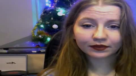  Space Girl  online show from January 19, 9:16 am