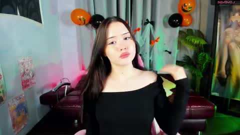 Snapshot of _spicygirl chatting on October 25, 12:51 am Brittany online show from October 25, 12:51 am