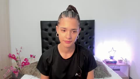 Sussi online show from January 9, 1:24 pm