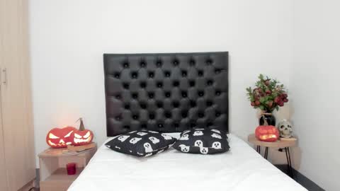 Sussi online show from October 27, 1:50 pm