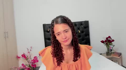 Sussi online show from February 18, 1:22 pm