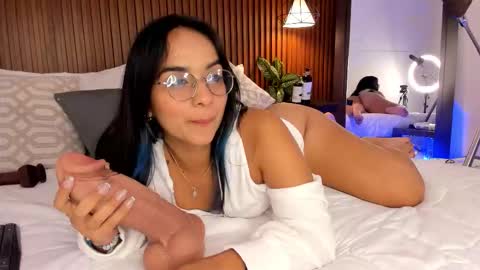 sweet online show from September 11, 7:58 pm