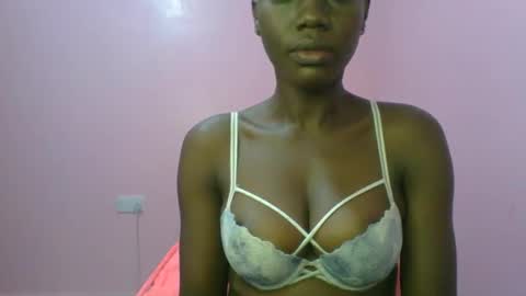 Snapshot of _sweet_gabriella chatting on February 16, 10:21 pm Gabriella online show from February 16, 10:21 pm