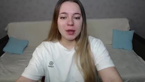 Snapshot of _sweet_lana_ chatting on December 12, 5:31 am Lana online show from December 12, 5:31 am