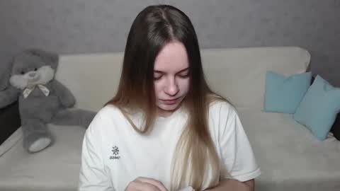Snapshot of _sweet_lana_ chatting on February 8, 6:43 am Lana online show from February 8, 6:43 am