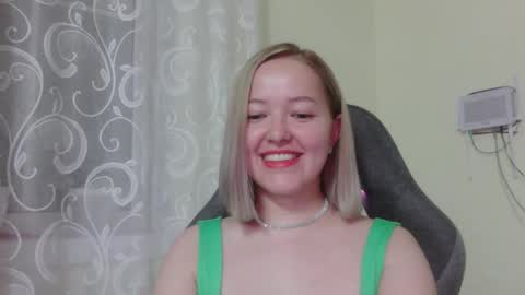 _sweet_smile_ online show from September 11, 6:41 pm
