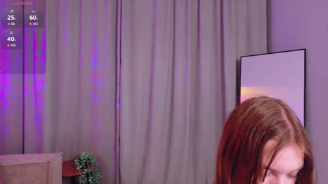 Snapshot of _twobigreasons chatting on October 27, 12:22 pm Ella online show from October 27, 12:22 pm