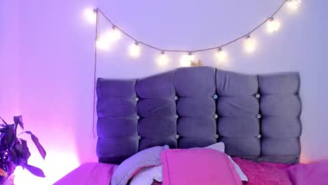 Vale online show from March 14, 4:41 pm