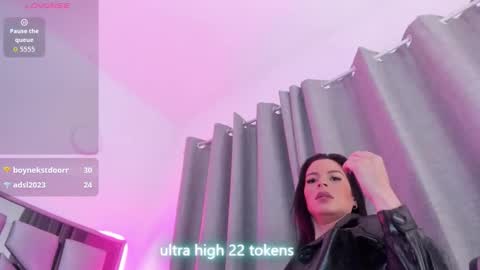 _valeria_saenz_ online show from March 12, 3:53 am