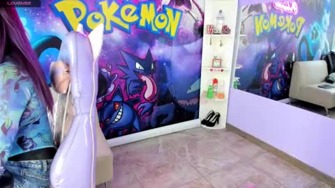 Snapshot of _valeryboobs_ chatting on February 25, 12:49 pm _valeryboobs_ online show from February 25, 12:49 pm