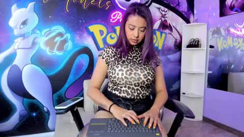 Snapshot of _valeryboobs_ chatting on January 17, 2:07 pm _valeryboobs_ online show from January 17, 2:07 pm