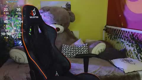 Vickie online show from January 4, 4:32 pm