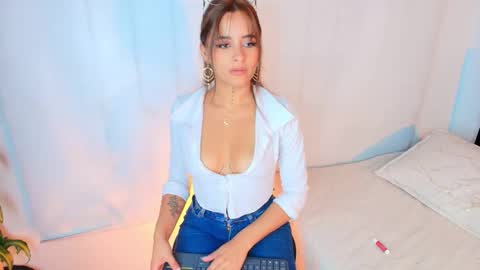 Victoria Fox online show from February 6, 10:57 pm