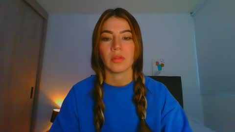 Violeta  online show from February 21, 10:59 pm
