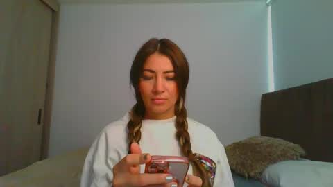 Violeta  online show from January 14, 8:48 pm