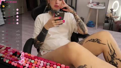 Alis online show from November 18, 12:17 pm