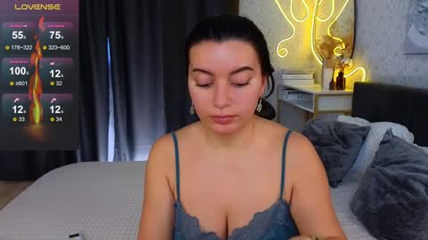 Jasmine online show from January 11, 8:22 am