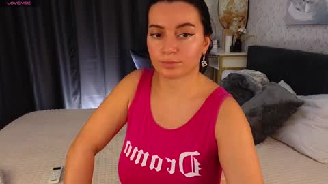 Jasmine online show from January 4, 12:27 pm
