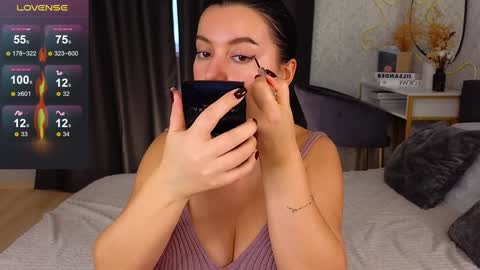 Jasmine online show from December 12, 8:14 am