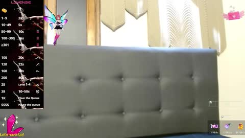 Snapshot of _yuyi chatting on October 3, 12:32 pm Yuyi online show from October 3, 12:32 pm