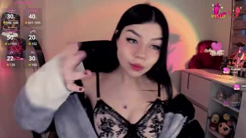 _zathara_ online show from January 15, 6:51 pm