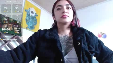 Zoe  online show from November 6, 6:36 pm