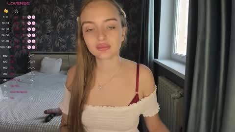 Snapshot of a_delina chatting on September 13, 2:03 pm Adelina online show from September 13, 2:03 pm