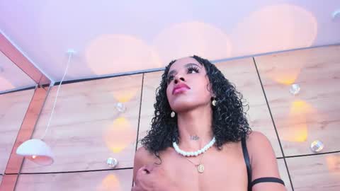  Aaliyah  online show from October 23, 11:33 pm