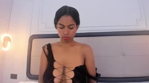 Aaliyah online show from September 9, 8:08 pm