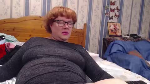 Snapshot of aamarillis chatting on September 23, 6:50 pm NINA online show from September 23, 6:50 pm