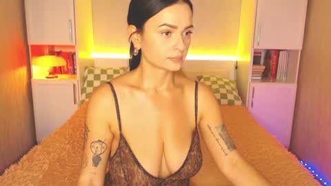 Lea online show from July 4, 5:31 pm