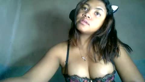 aariciah online show from July 25, 11:34 pm