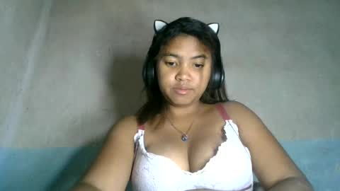aariciah online show from June 22, 12:35 pm