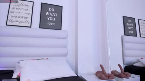 abbey_walker online show from March 13, 11:22 am