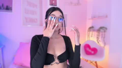 Snapshot of abbie_foxxx chatting on February 10, 8:21 pm abbie online show from February 10, 8:21 pm