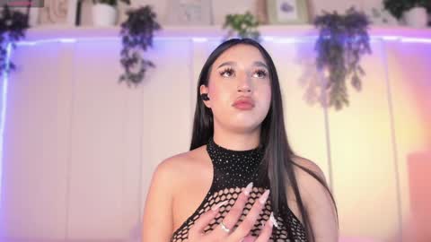 Snapshot of abbie_foxxx chatting on December 4, 8:29 pm abbie online show from December 4, 8:29 pm