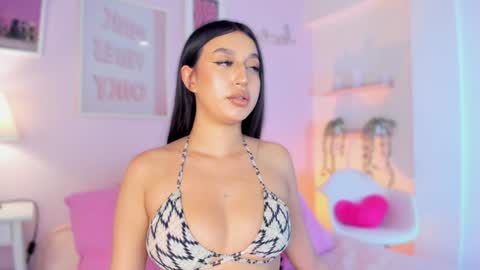 Snapshot of abbie_foxxx chatting on February 5, 7:53 pm abbie online show from February 5, 7:53 pm