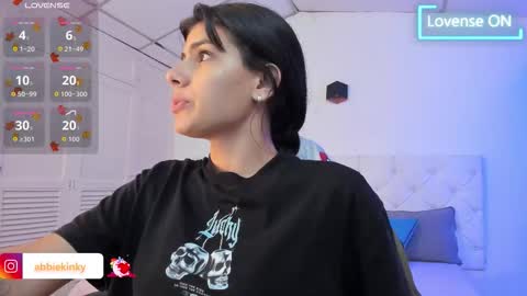 Snapshot of abbie_kinky chatting on October 26, 3:40 pm abbie_kinky online show from October 26, 3:40 pm