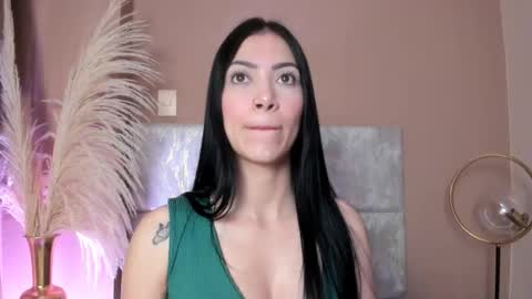 Snapshot of abbiejoness_ chatting on October 31, 11:58 am Abbie Joness online show from October 31, 11:58 am