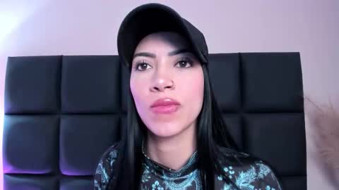 Snapshot of abbiejoness_ chatting on October 15, 12:19 pm Abbie Joness online show from October 15, 12:19 pm