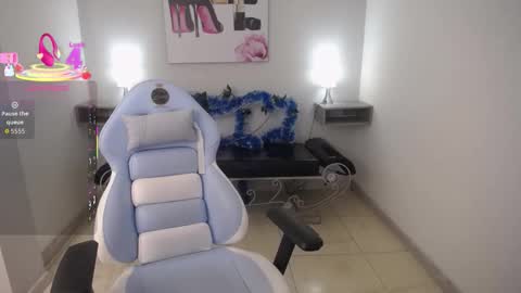  Abby  online show from January 17, 8:16 pm