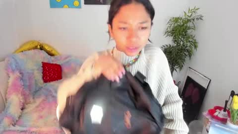 Lucia  online show from February 22, 9:23 am
