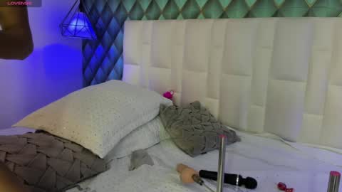 abbyadams23 online show from January 19, 2:15 am