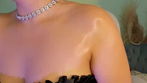 Snapshot of abbyjacksonn_ chatting on October 13, 9:50 pm ABBY online show from October 13, 9:50 pm